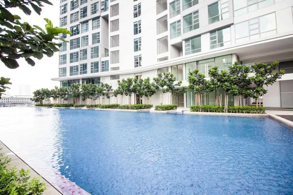 Apartment The Robertson Residences *